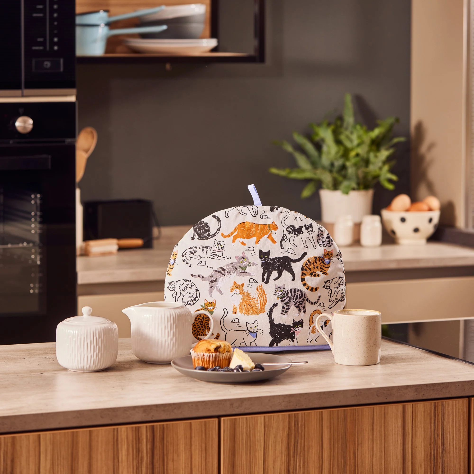 Feline friends tea cosy Feline friends tea cosy